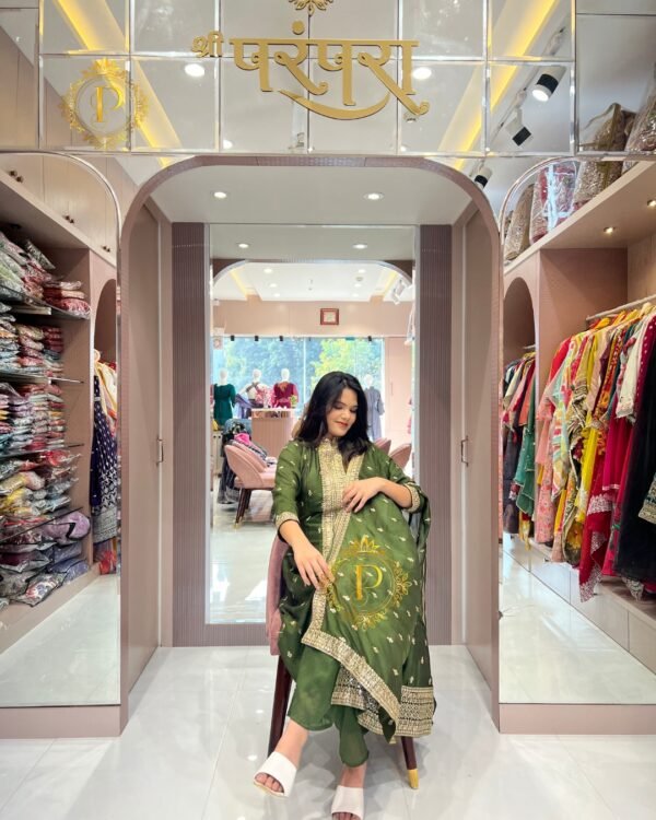 A-line Full kali suit with zari work
