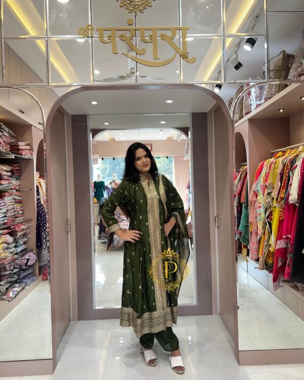 A-line Full kali suit with zari work