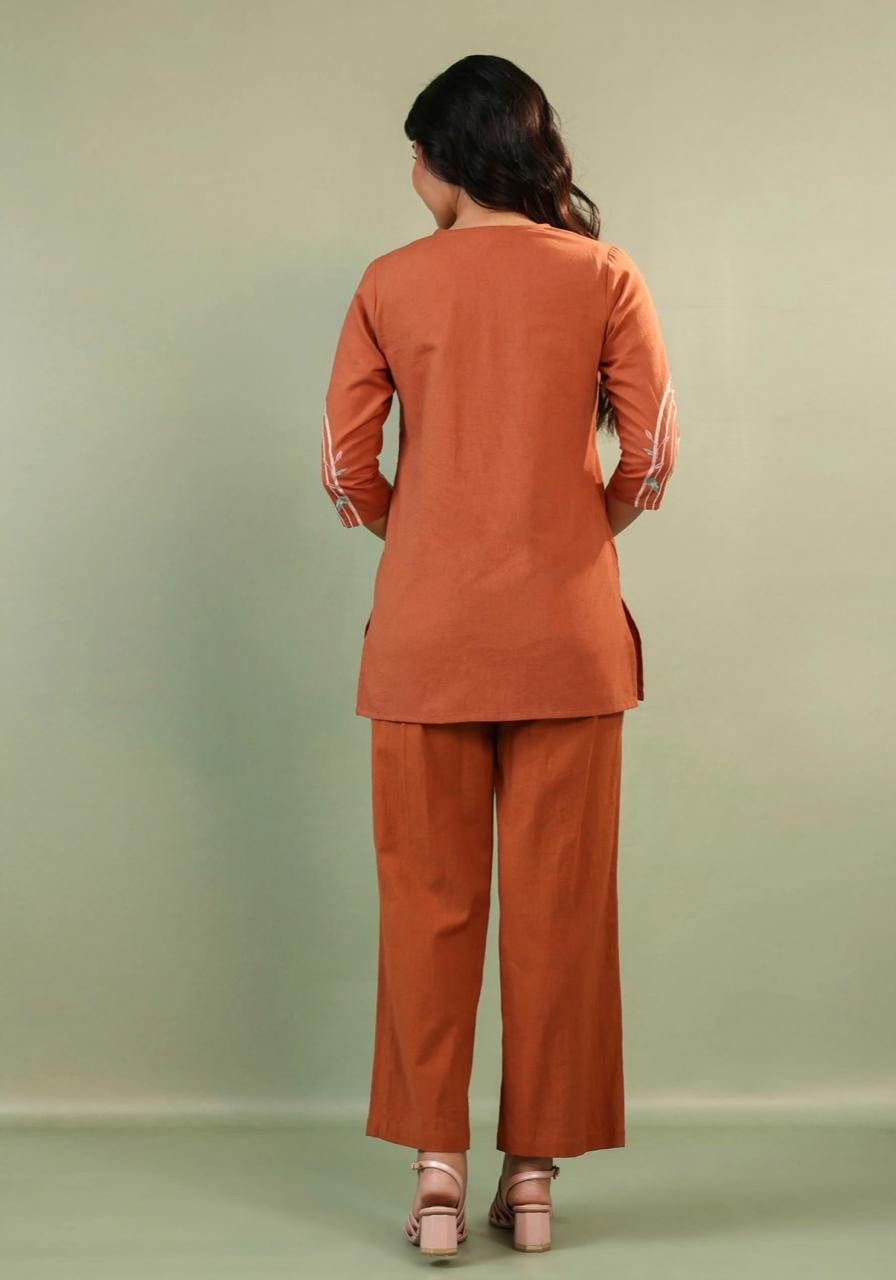 Rust Kurta Pant Set Comfortable Fit with Contemporary Print Co-ord Set - Image 3